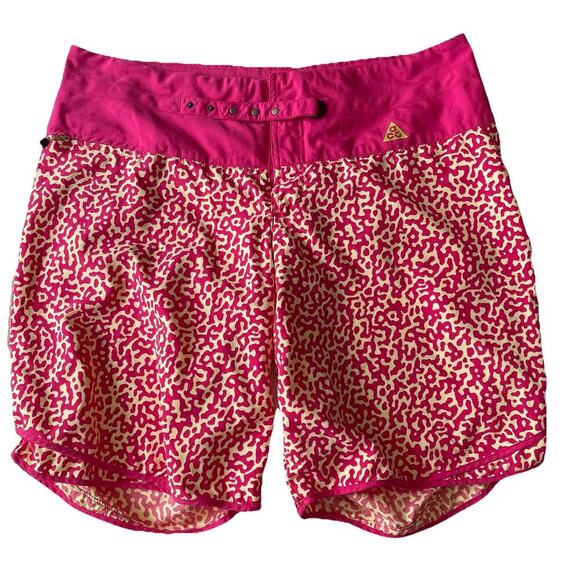 Vintage Nike ACG Swim Shorts Size 12 Pink All Over Print Beach Outdoor - Picture 1 of 6